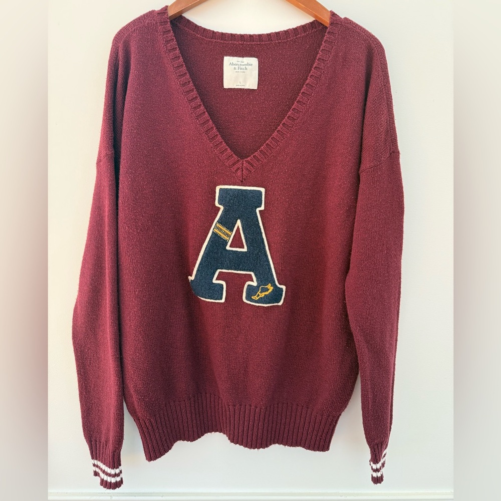 A&F Women Sweater Crew V-Neck Appliqué A Patch Beaded Burgundy Maroon Y2K Size L